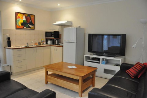 Alfred Cove Short Stay - Accommodation Gladstone 2