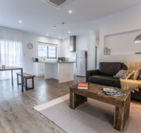 Island Quarters - Accommodation Gladstone