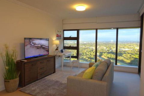 Sydney Olympic Park Apartment - Accommodation Gladstone 2
