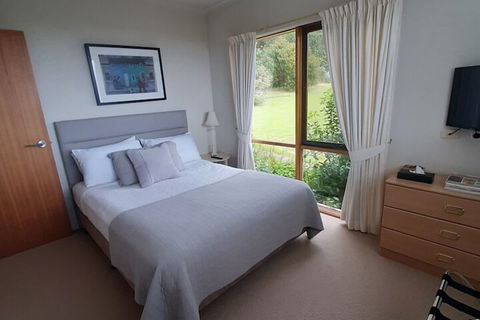 Jackson's Dromana - Accommodation Gladstone 6