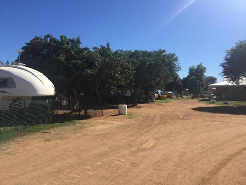 Carnarvon Caravan Park - Accommodation Gladstone 2