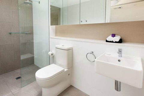 Hamilton Executive Apartments - Accommodation Gladstone 4