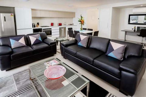 Hamilton Executive Apartments - Accommodation Gladstone 3