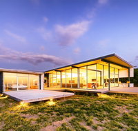 Cloudy Bay Beach House - Accommodation Gladstone