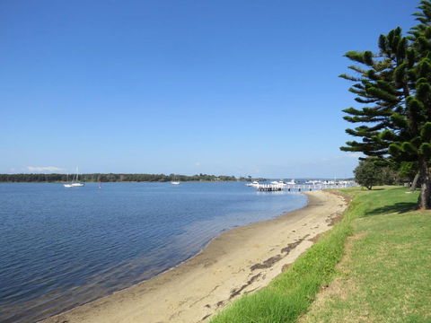 Unit 2 Ballingalla Apartments - Accommodation Gladstone 3