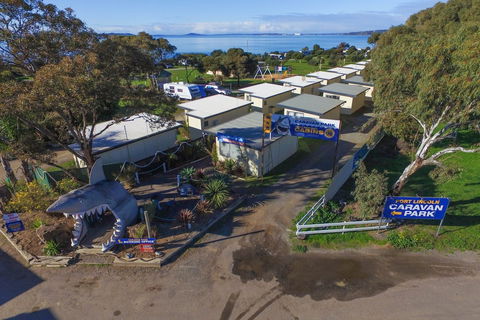 Port Lincoln Caravan Park - Accommodation Gladstone 2