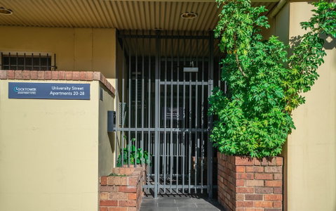 Clocktower Apartment Hotel - Accommodation Gladstone 2