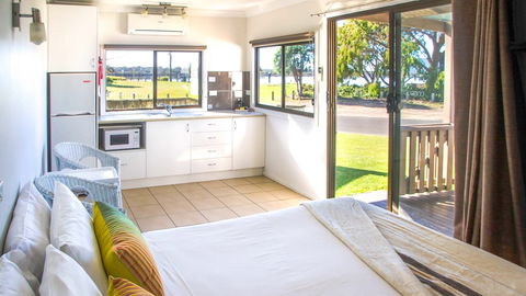 South Coast Retreat - Accommodation Gladstone 6