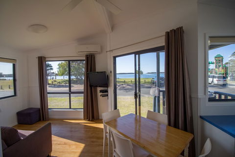 South Coast Retreat - Accommodation Gladstone 3