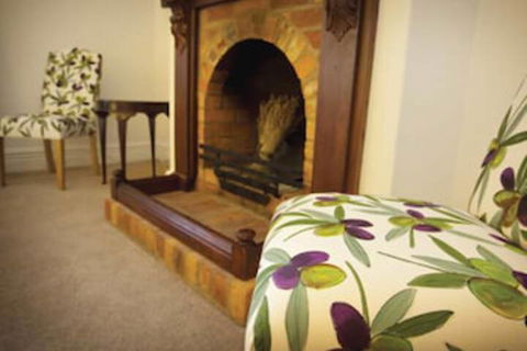 The Graces Beechworth - Accommodation Gladstone 7