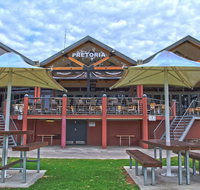 Pretoria Hotel - Accommodation Gladstone