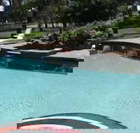 Charbonnier Motor Inn - Accommodation Gladstone