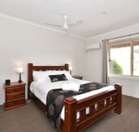 Inglewood Motel and Caravan Park - Accommodation Gladstone