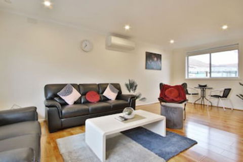 Ivy Units Glen Waverley - Accommodation Gladstone 0