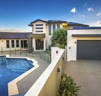 Island Getaway - Accommodation Gladstone