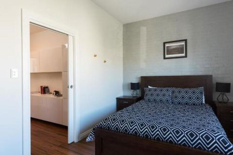 Hero Collection Madiba - Accommodation Gladstone 5