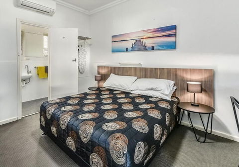 Rest Motels Naracoorte - Accommodation Gladstone 0