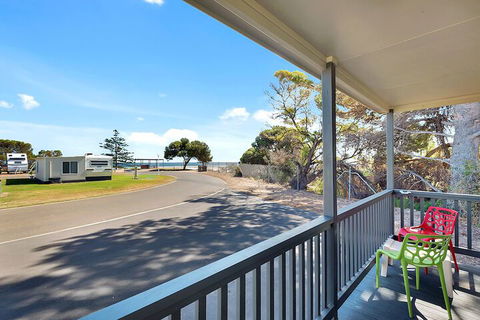Moonta Bay Holiday Park - Accommodation Gladstone 1