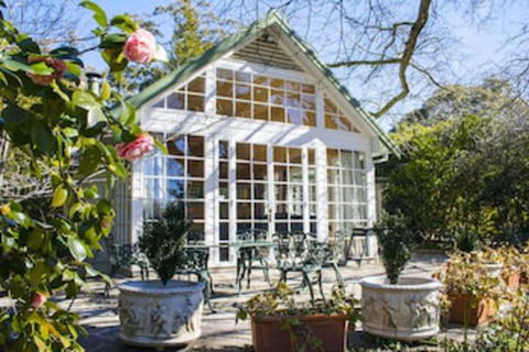 Bygone Beautys Cottages - Bronte Cottage - Accommodation Gladstone 0