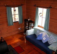 Wombat Cabin - Accommodation Gladstone