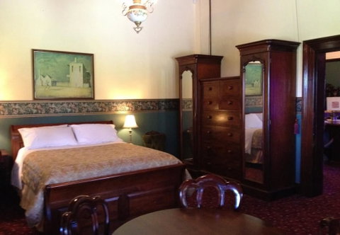 Ranelagh House - Accommodation Gladstone 5