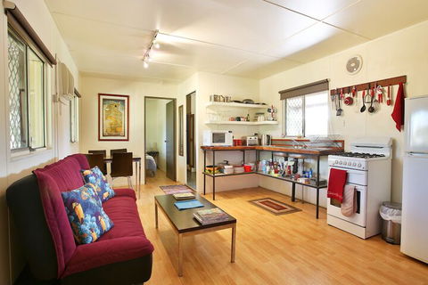 Berry Creek Bush Retreat - Accommodation Gladstone 7