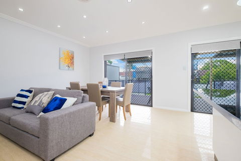 Panania Gemini Lodge - Accommodation Gladstone 0