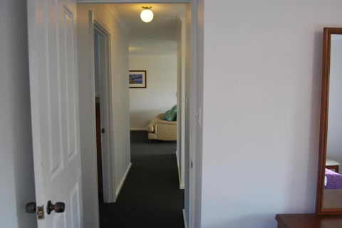 Maple Tree Cottage - Accommodation Gladstone 5