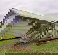 Mena Creek Flower House - Accommodation Gladstone