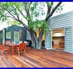 Whatmans Beach House - Accommodation Gladstone