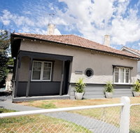 Stylish Central House - Accommodation Gladstone