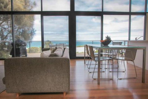 Apollos View Accommodation - Accommodation Gladstone 6