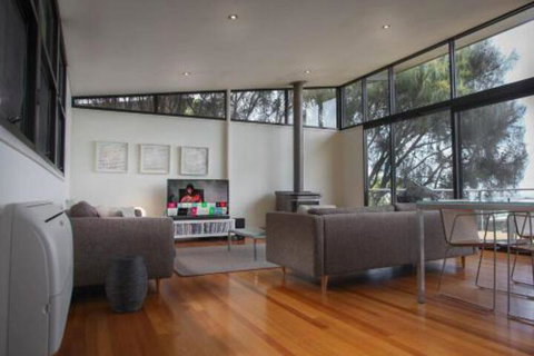 Apollos View Accommodation - Accommodation Gladstone 2