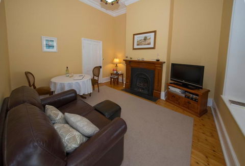 Yankalilla Bay Homestead - Accommodation Gladstone 6