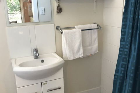Padthaway Caravan Park - Accommodation Gladstone 7