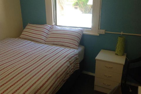 Shannon House - Accommodation Gladstone 0