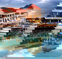 The Marina Hotel - Mindarie - Accommodation Gladstone