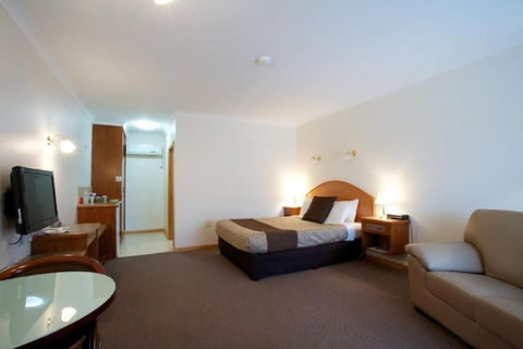 Golden Grain Motor Inn - Accommodation Gladstone 3