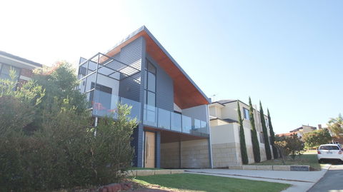 Sunset Place Apartments - Accommodation Gladstone 1