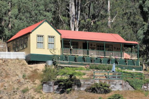 Wild Cherry Bed & Breakfast - Accommodation Gladstone 0