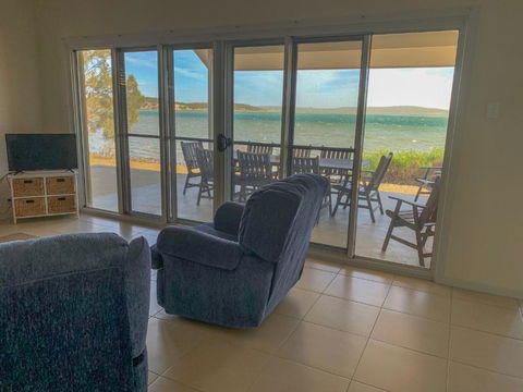 The Beach House - Accommodation Gladstone 3