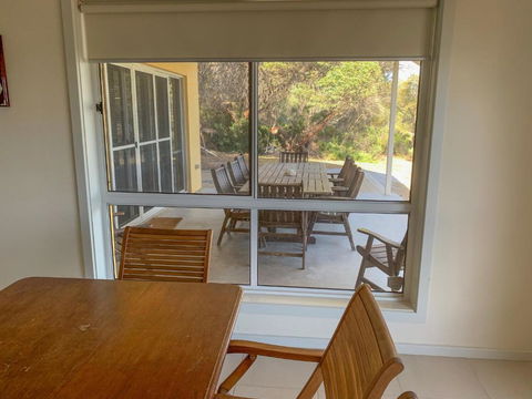 The Beach House - Accommodation Gladstone 2