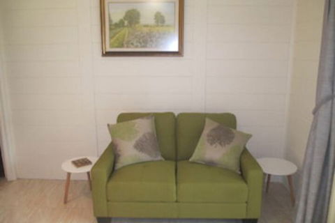 All About Me B & B - Accommodation Gladstone 2
