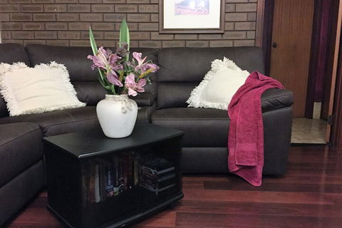 Perth Stadium Homestay - Accommodation Gladstone 3