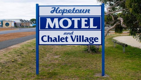 Hopetoun Motel & Chalet Village - Accommodation Gladstone 2