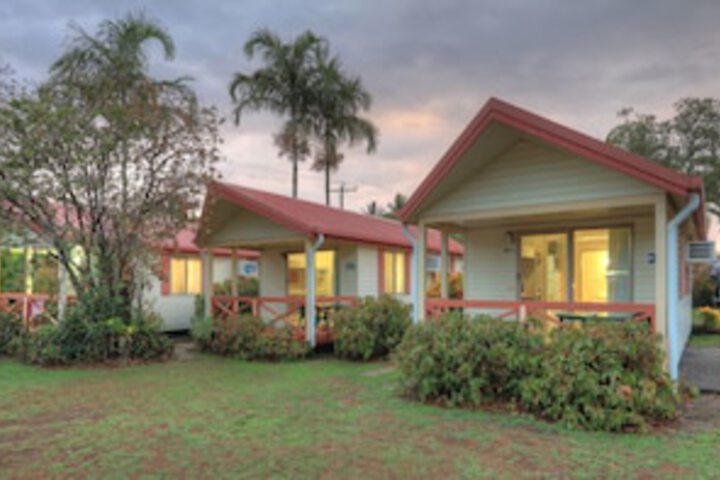Flying Fish Point QLD Accommodation Gladstone