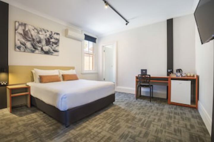 Birrong NSW Accommodation Gladstone