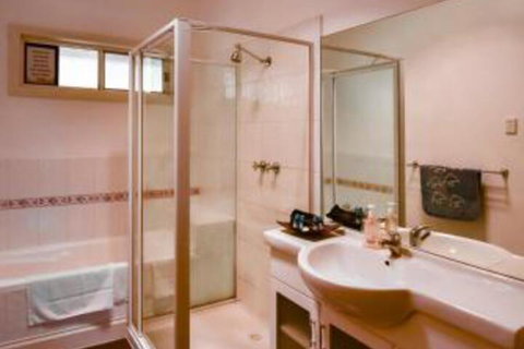 Lake Tyrrell Accommodation - Accommodation Gladstone 5
