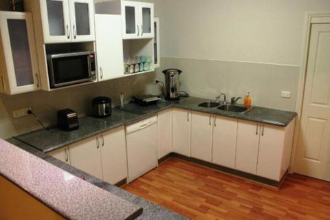 Lake Tyrrell Accommodation - Accommodation Gladstone 7