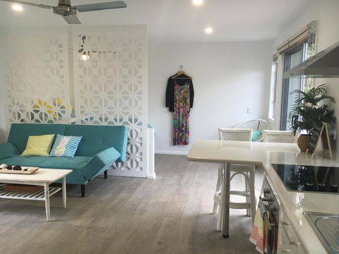 Brodie Beach Bungalow - Accommodation Gladstone 3